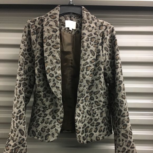 Loft leopard print jacket. - Picture 2 of 6